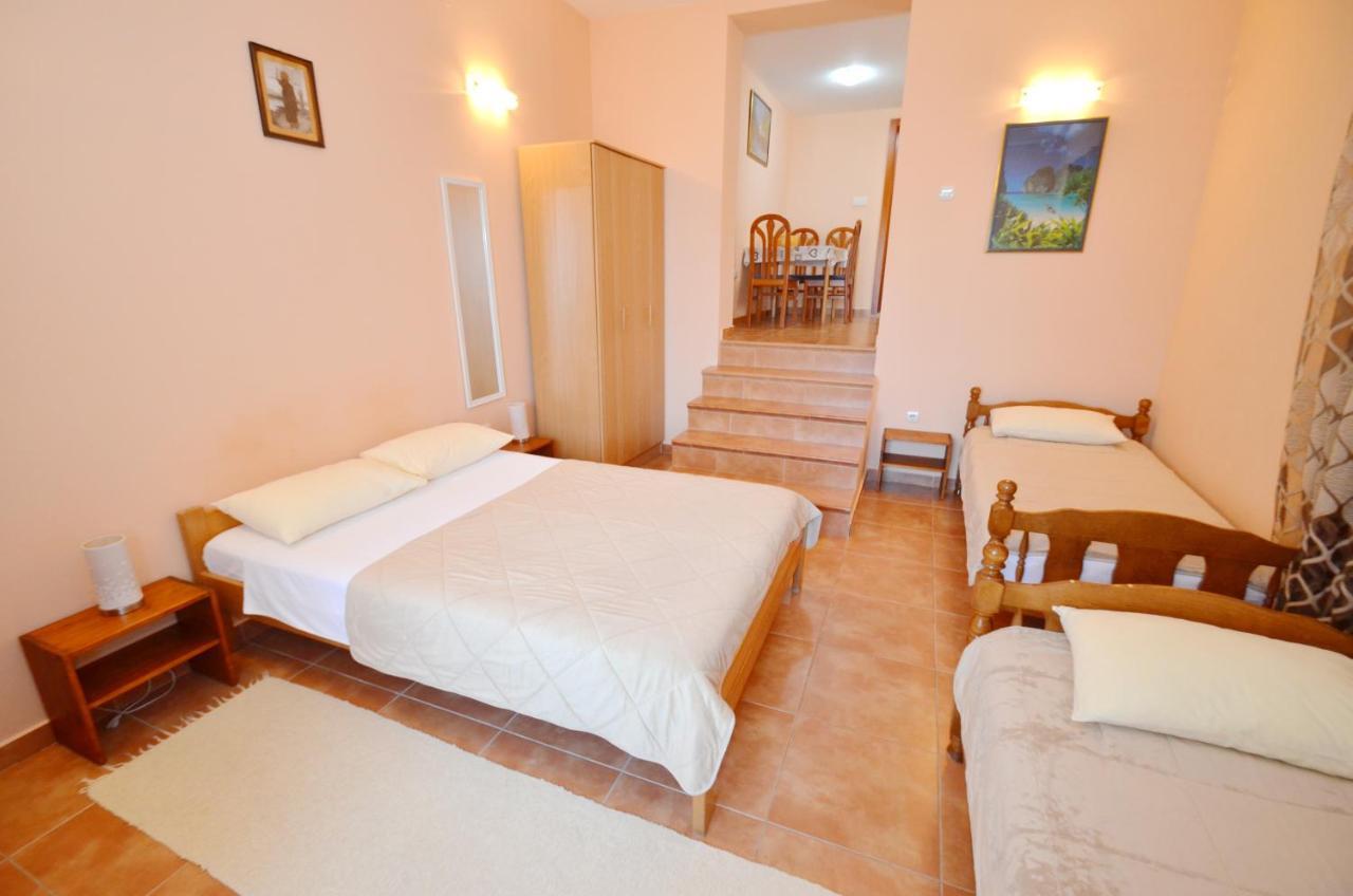 Dubravcevic Residence Tivat Buitenkant foto