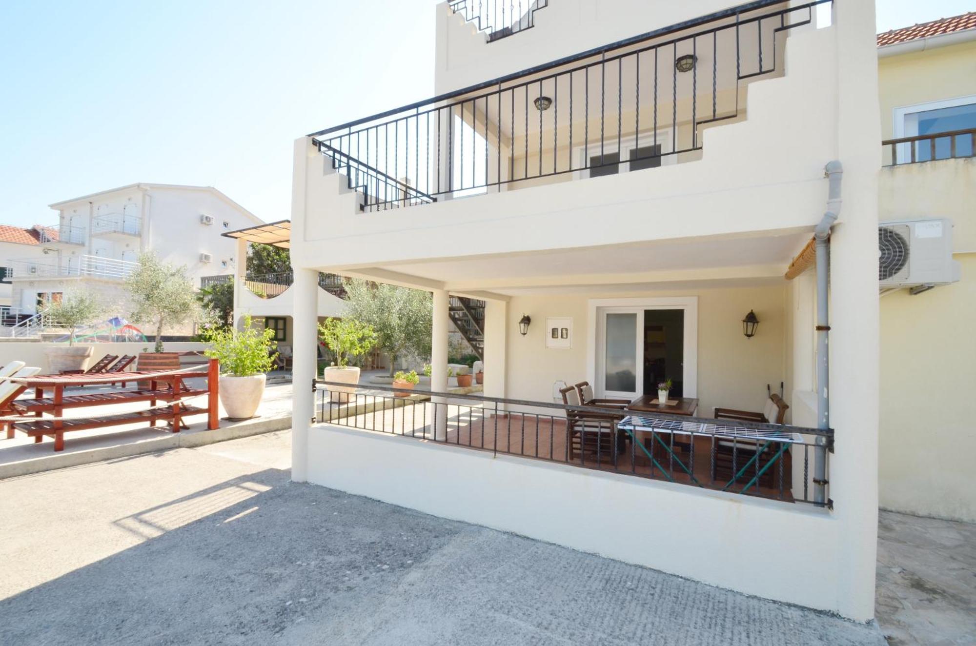 Dubravcevic Residence Tivat Buitenkant foto