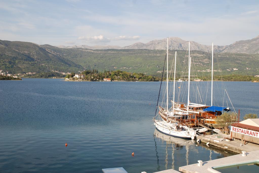 Dubravcevic Residence Tivat Buitenkant foto